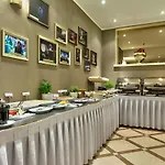 Hotel My