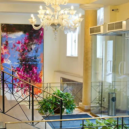 Hotel My
