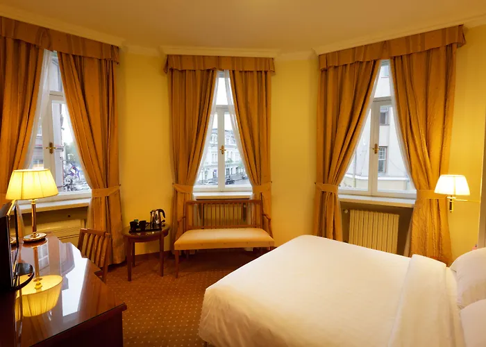 마이 시티 호텔 4*